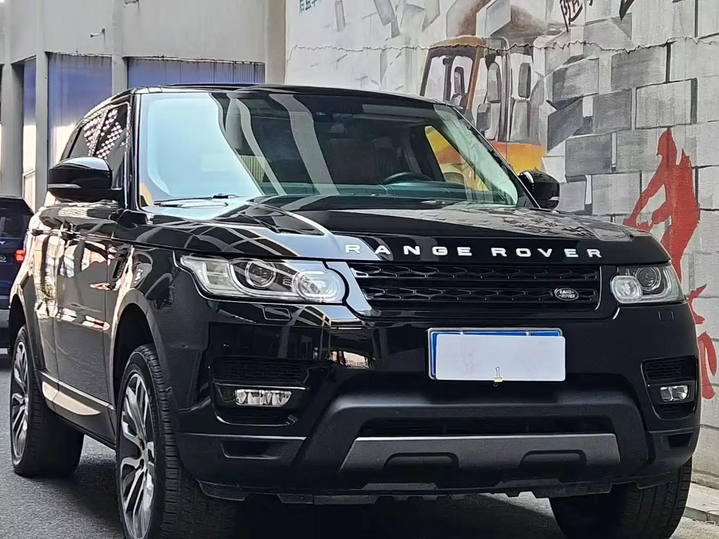Land Rover Range Rover Sport 2016 Model 3.0 SC V6 HSE фото 2