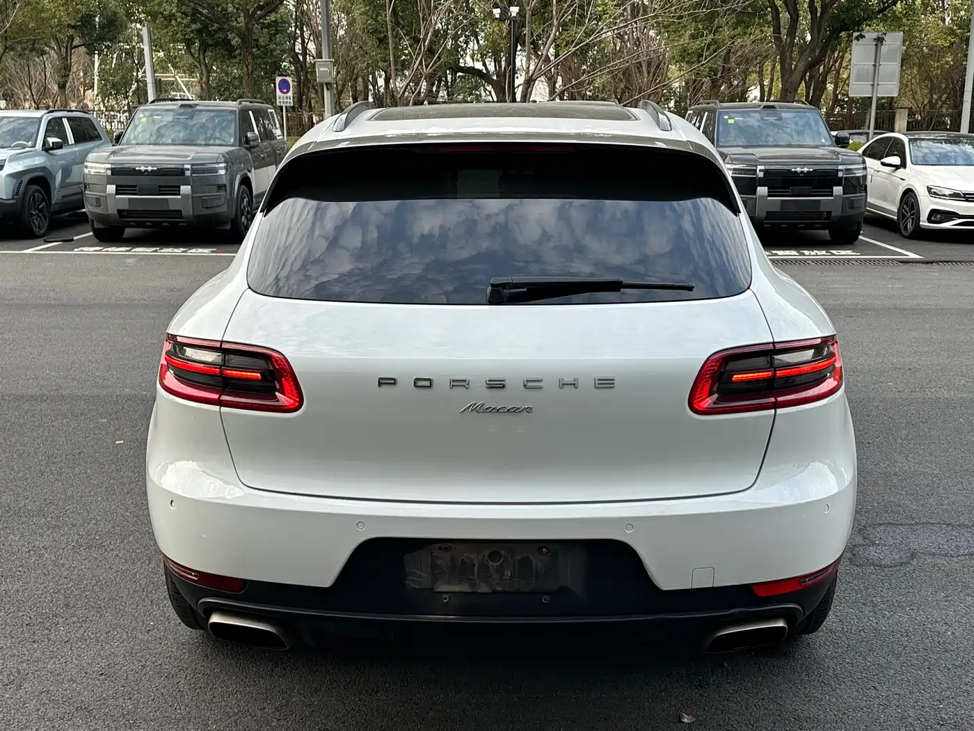 Porsche Macan 2016 Macan 2.0T фото 18