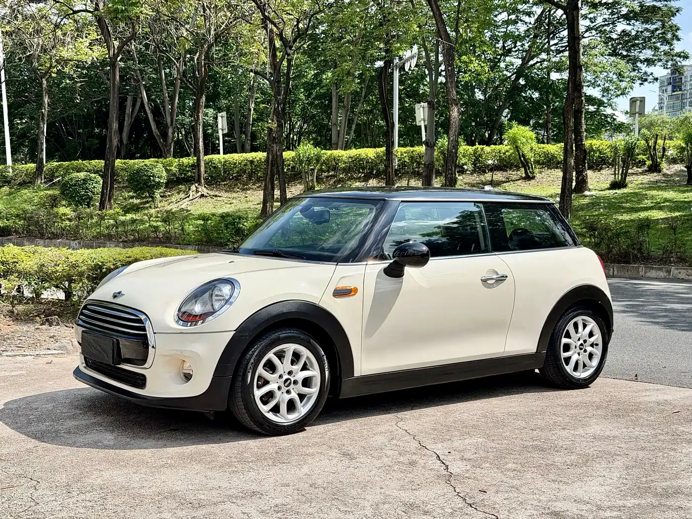 Фото 1 - MINI MINI