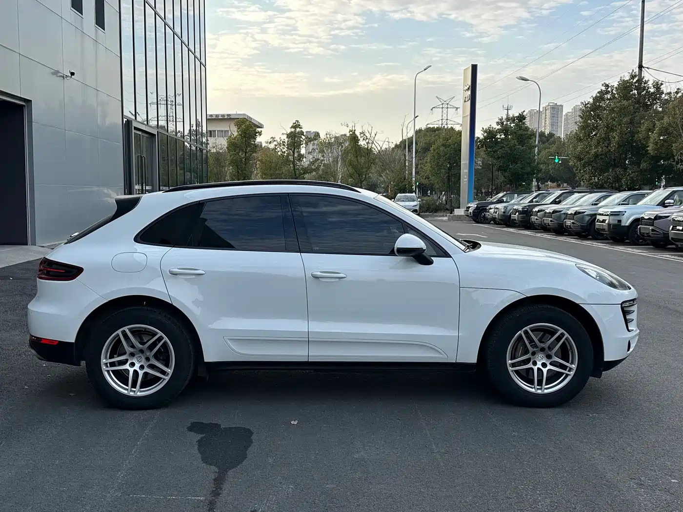 Porsche Macan 2016 Macan 2.0T фото 5