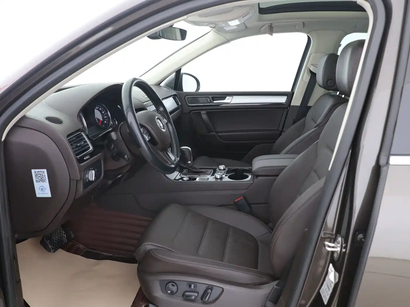 Volkswagen Touareg 2017 3.0TSI Explorer Edition фото 10
