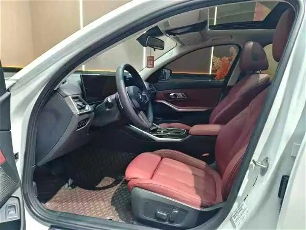 BMW 3 Series 2023 325Li M Sport Package фото 5