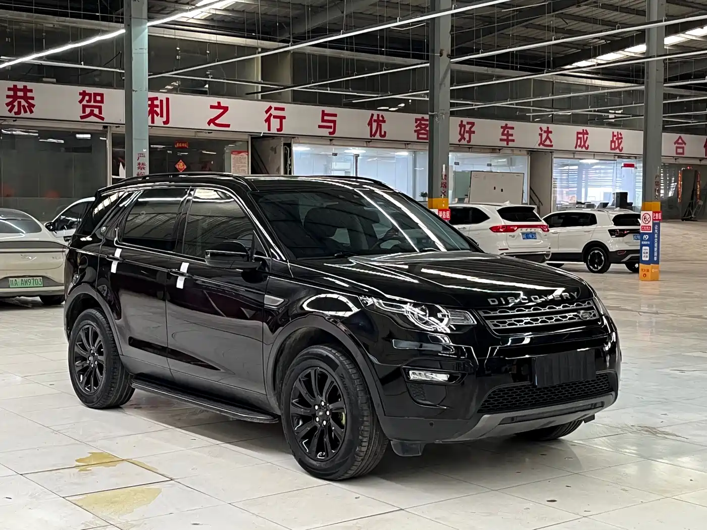 Land Rover Discovery Sport 2019 240PS SE Edition China V фото 3