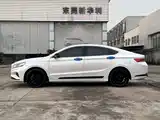 Фото 5 - Geely Borui