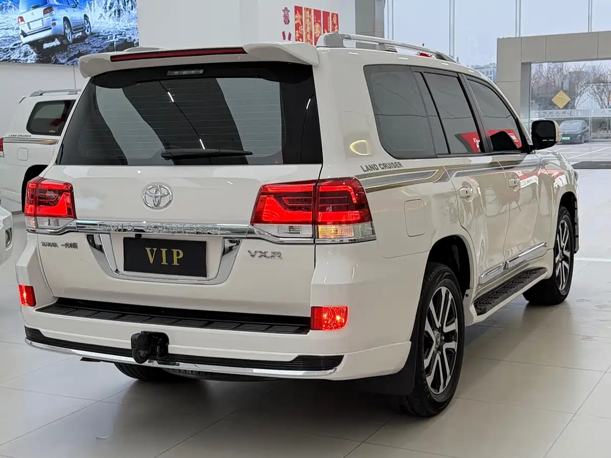 Toyota Land Cruiser 2012 4.0L Automatic VX фото 13