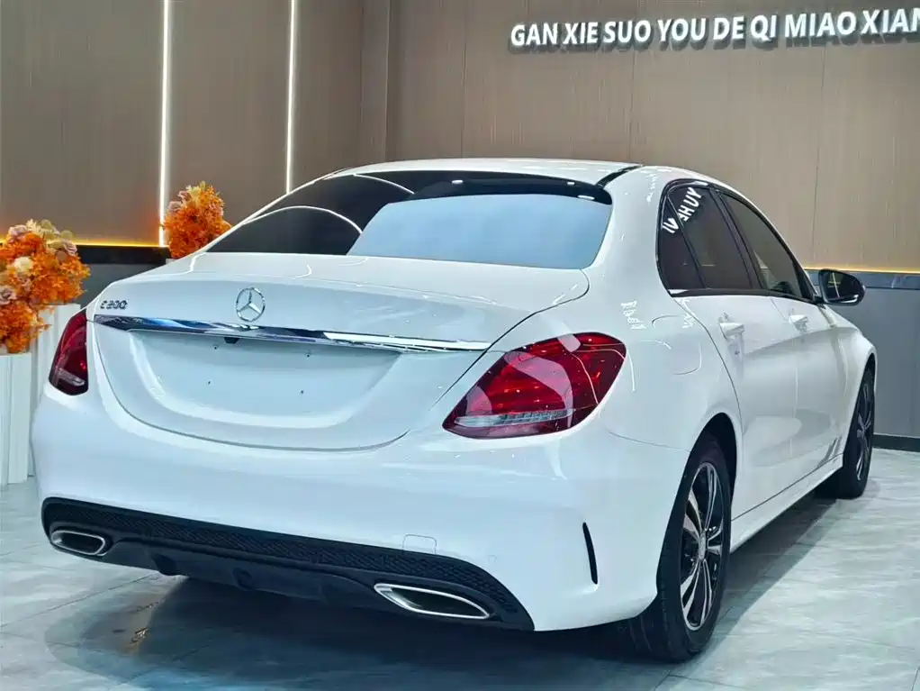 Mercedes-Benz C-Class 2017 C 200 L Sport фото 7