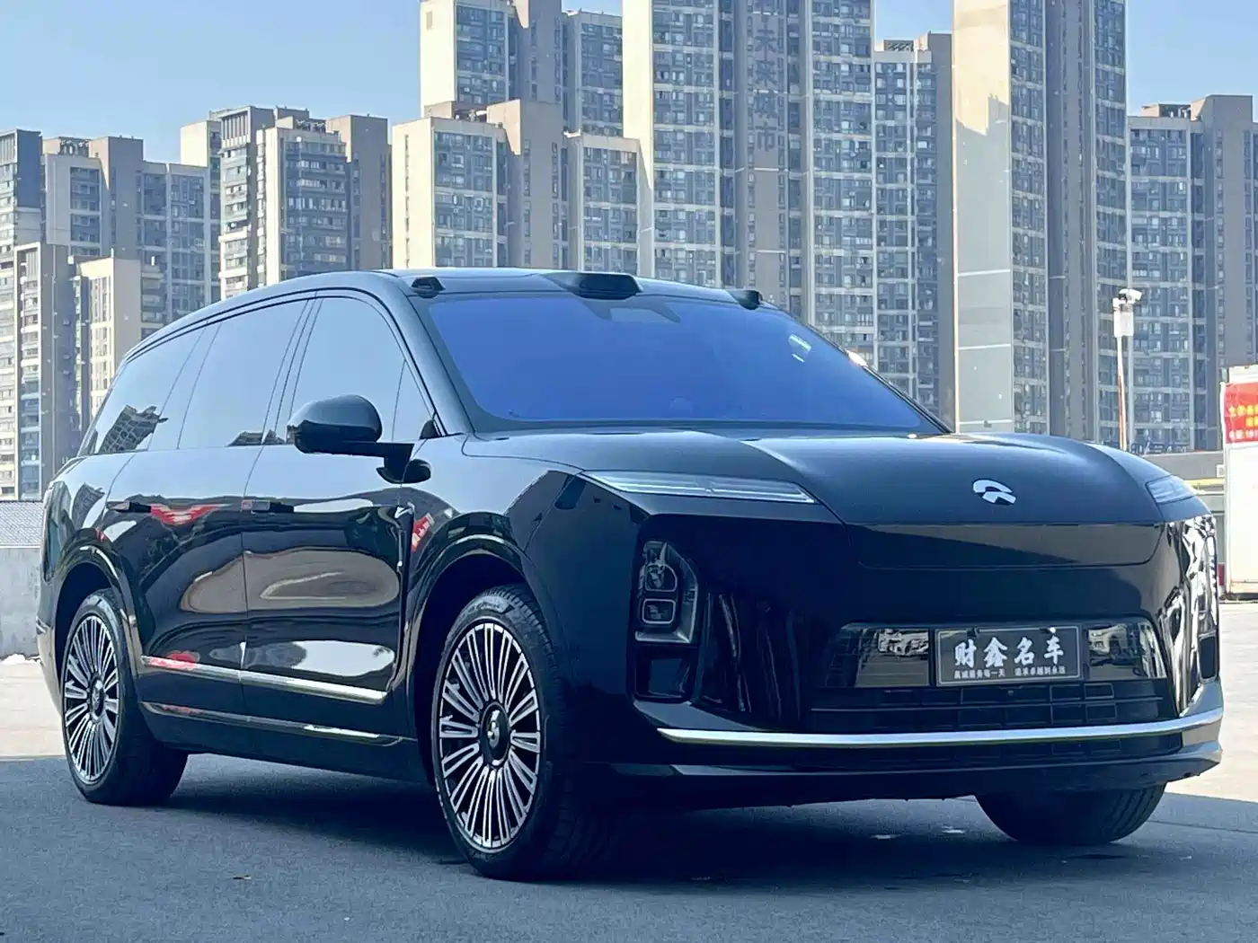 NIO ES8 2026 2025 Model 6-Seat Executive Luxury Edition