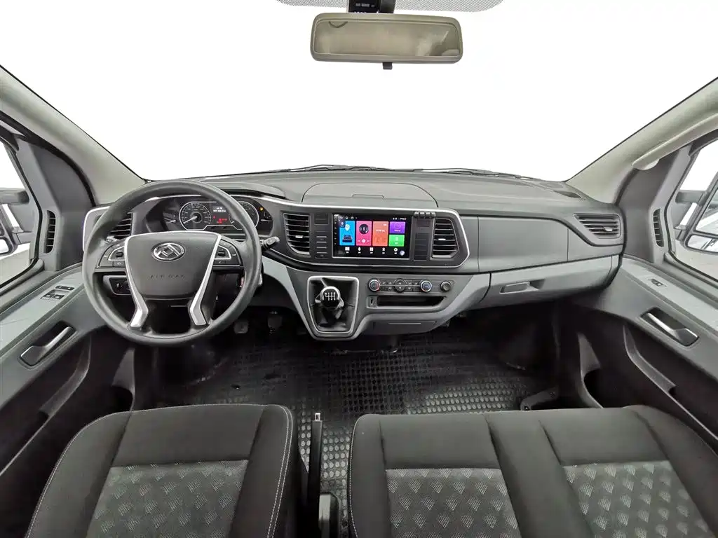 SAIC Maxus Xintu V80 2025 Value Edition Aoyun 2.0T Manual Short Wheelbase Ultra-Low Roof 127Ps 7/9-seater фото 5