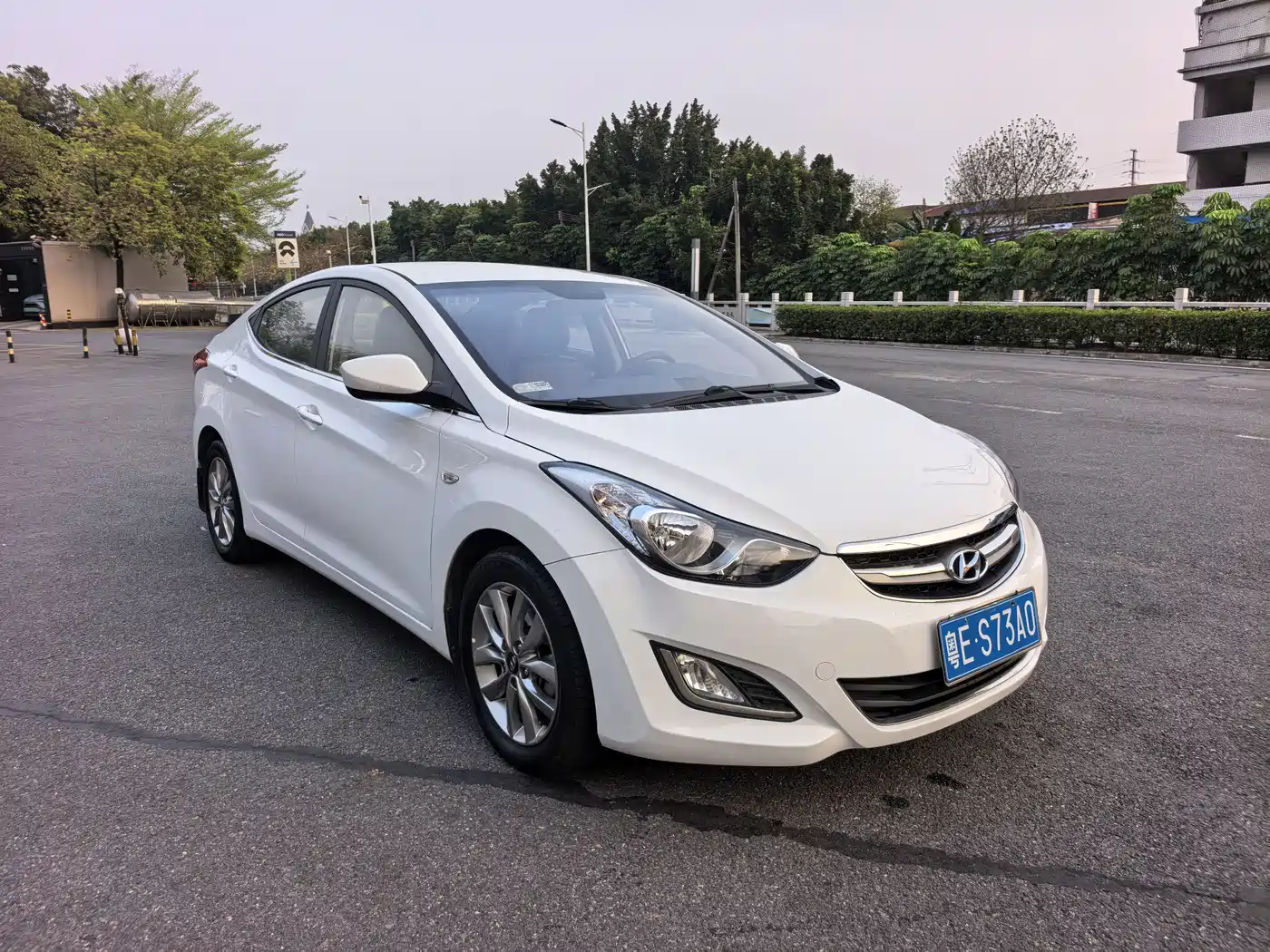 Hyundai Langdong 2015 1.6L Auto Trend фото 3