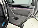 Фото 21 - Volkswagen Touareg