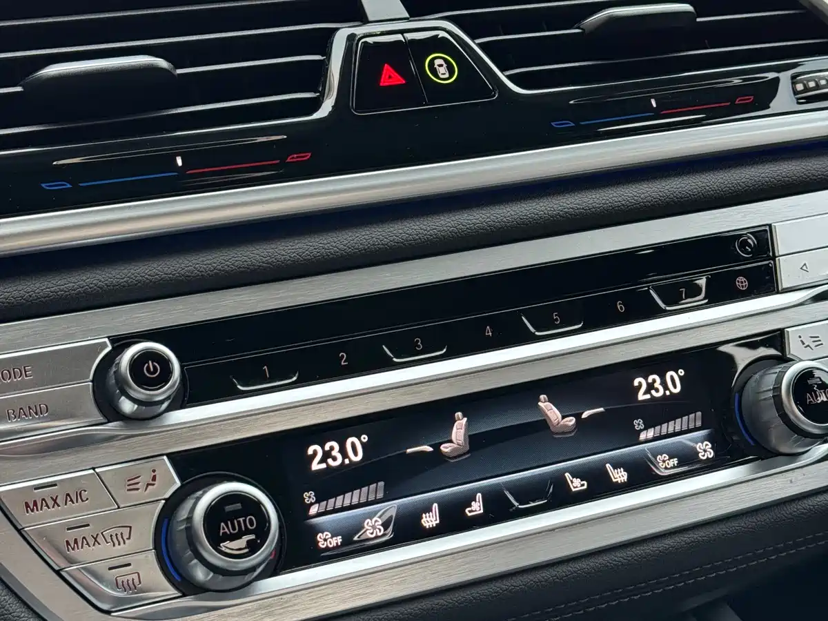 BMW 7 Series 2019 Facelift 730Li M Sport Package фото 20