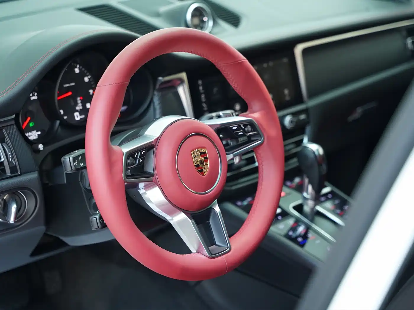 Porsche Macan 2020 Macan 2.0T фото 15