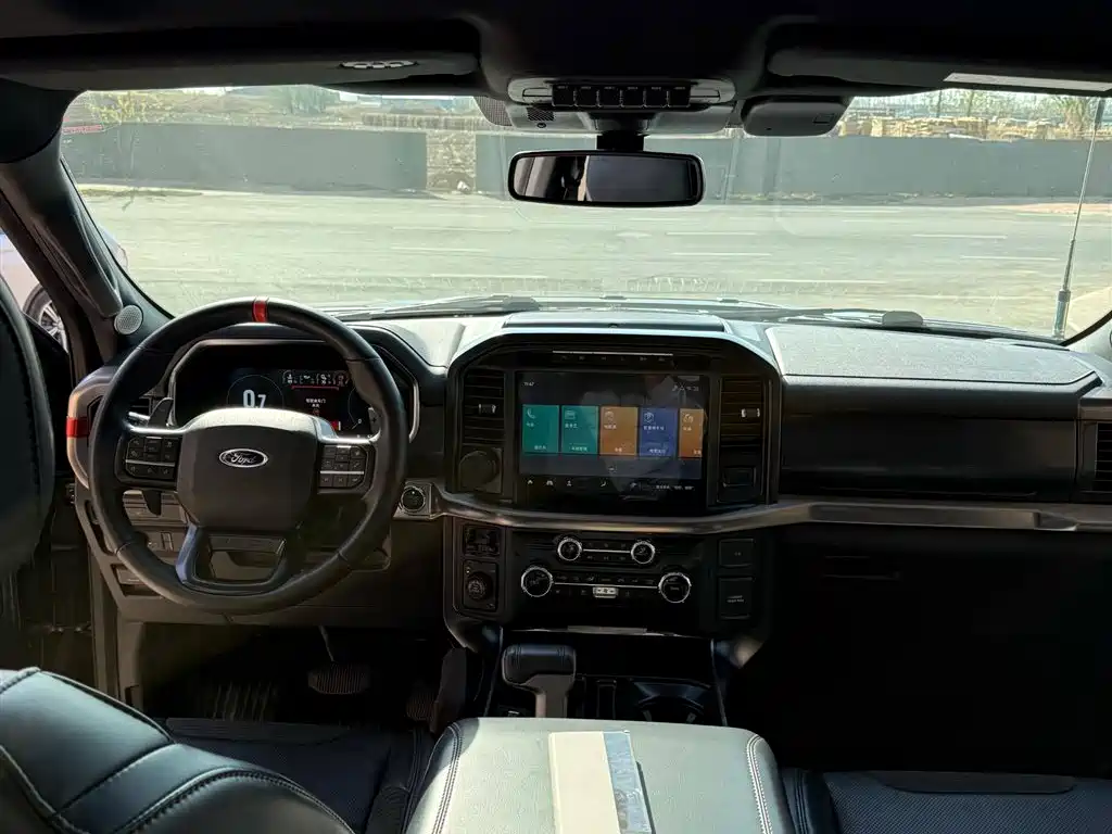 FORD F-150 RAPTOR