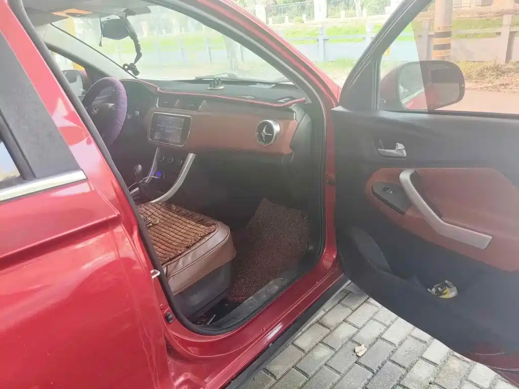 BAIC Huansu S3 2017 2016 S3L 1.5L Manual Premium