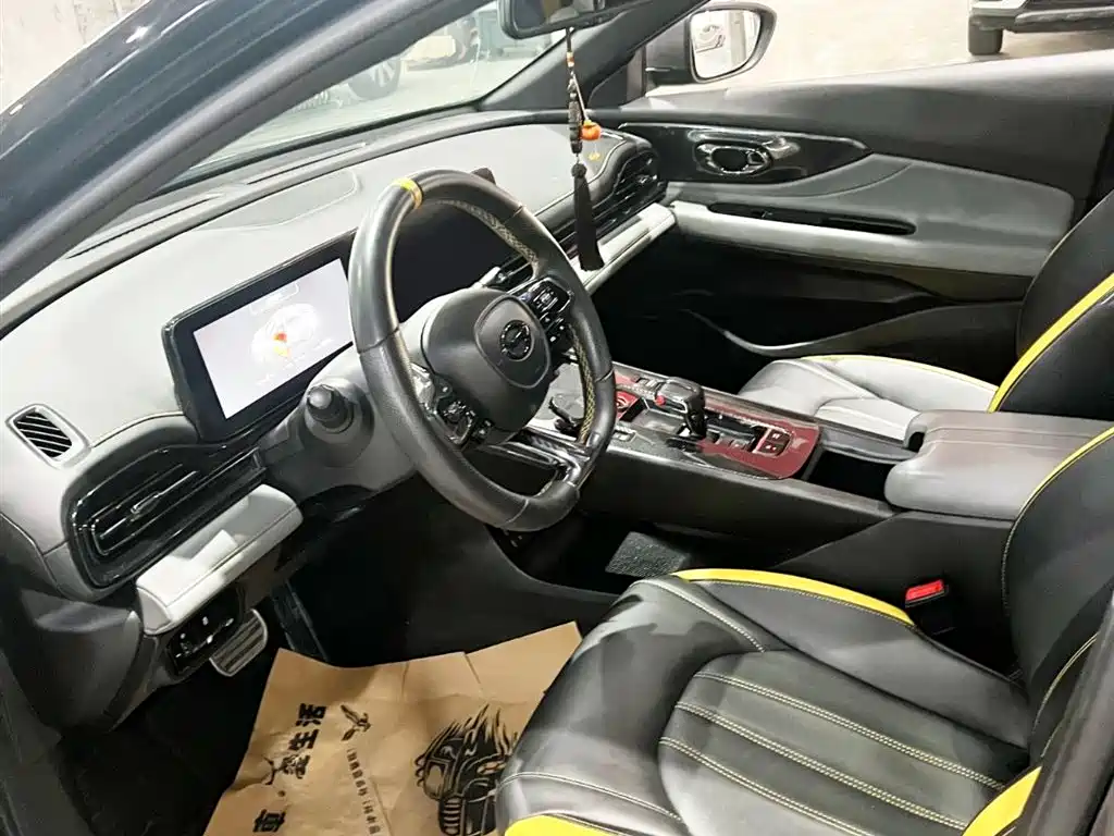 GAC Trumpchi Trumpchi Emkoo 2021 270T DCT J10 Sprinter Edition фото 5