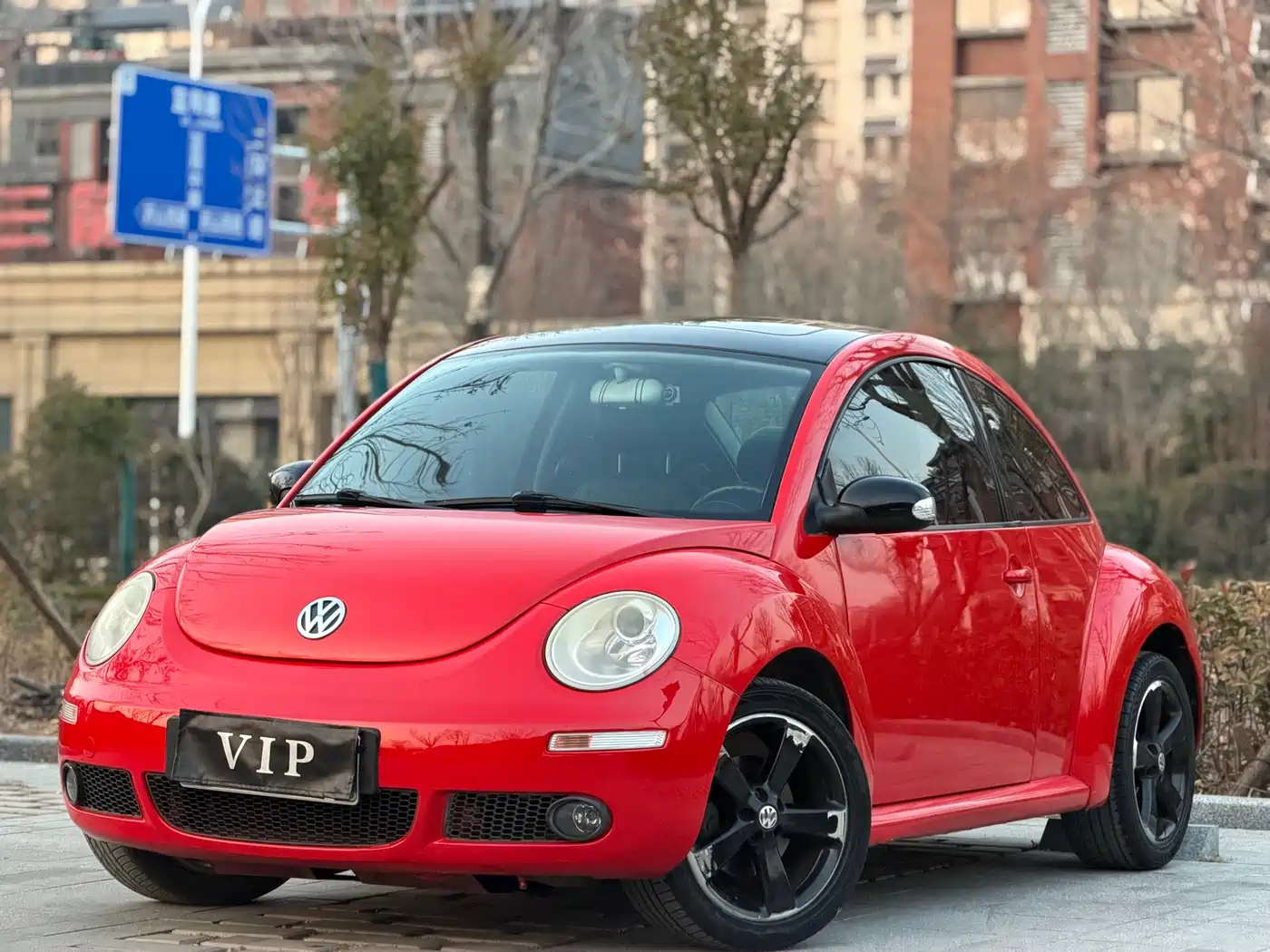 Volkswagen Beetle 2010 Model 2.0 BlackOrange Luxury Edition