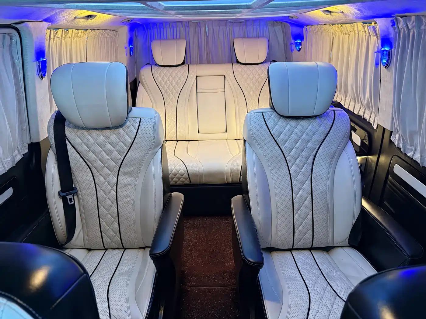Volkswagen Caravelle 2019 2.0TSI 4WD Comfort 7-seater фото 11