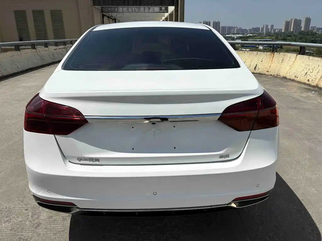 Фото 5 - Geely Emgrand