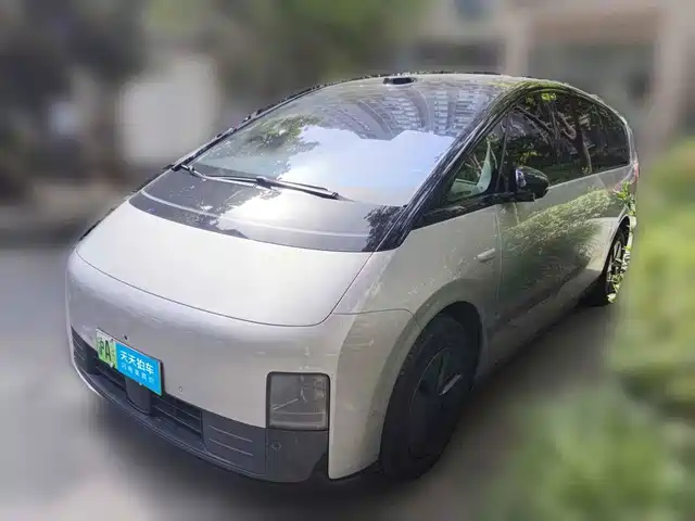 Li Auto MEGA 2025