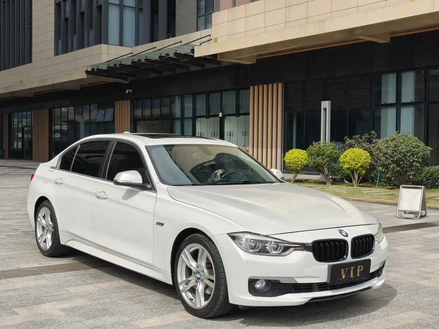 BMW 3 Series 2018 320Li Fashion Style фото 3