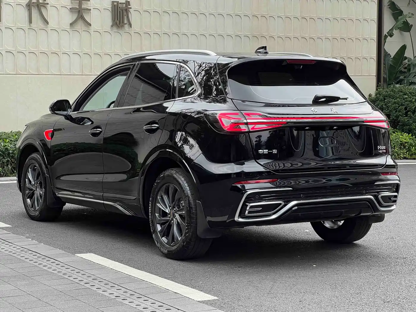Hongqi HS5 2023 2.0T Flag Enjoy Pro Edition фото 5