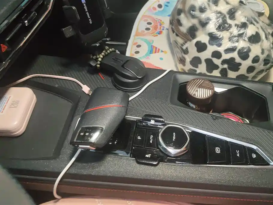 CHANGAN CHANGAN AUCHAN Z6