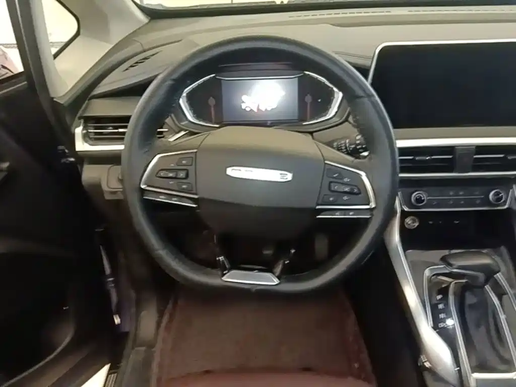 SAIC Maxus Maxus G50 2019 2019 1.5T Automatic Luxury Edition China V