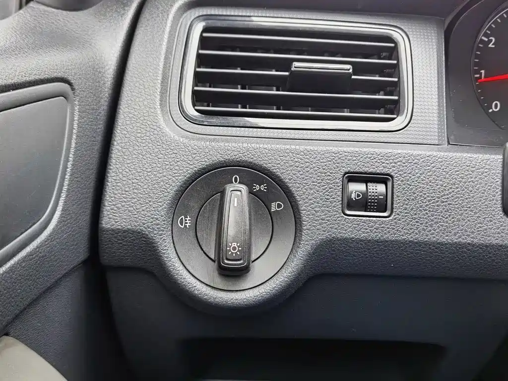 صورة 21 - Volkswagen Santana