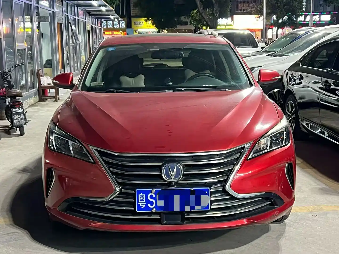 Фото 1 - Changan Eado XT