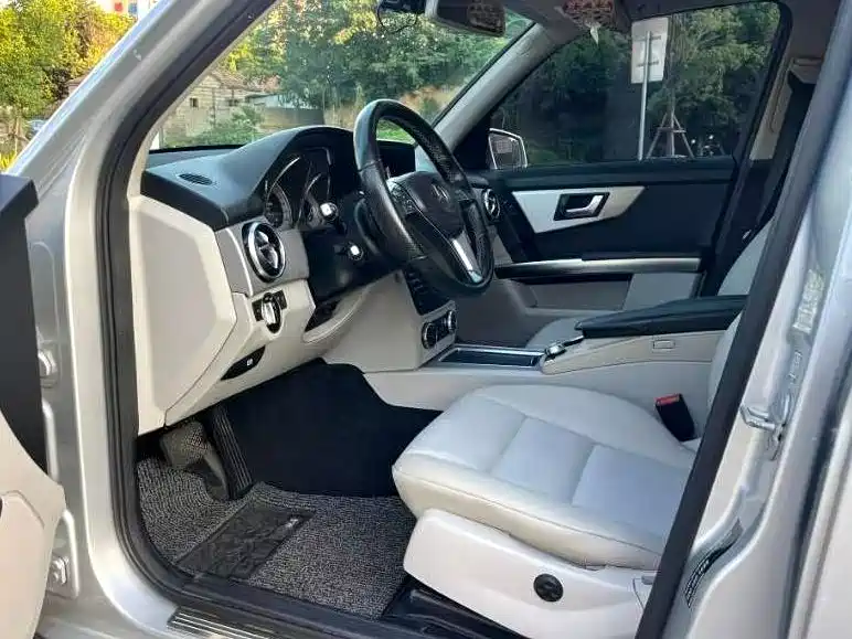 Mercedes-Benz GLK-Class 2013 GLK 300 4MATIC Dynamic фото 5