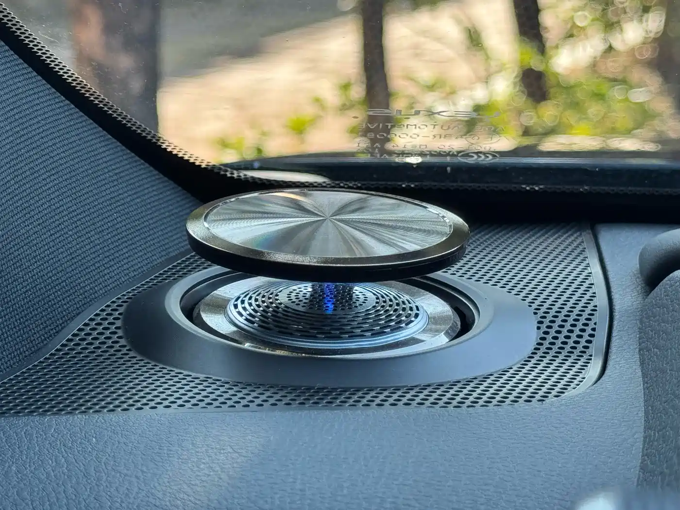 Lexus ES 2023 200 Excellence Edition фото 23