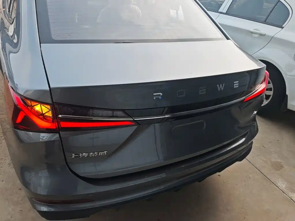 Roewe i5 2026 2023 1.5L Manual Comfort Edition