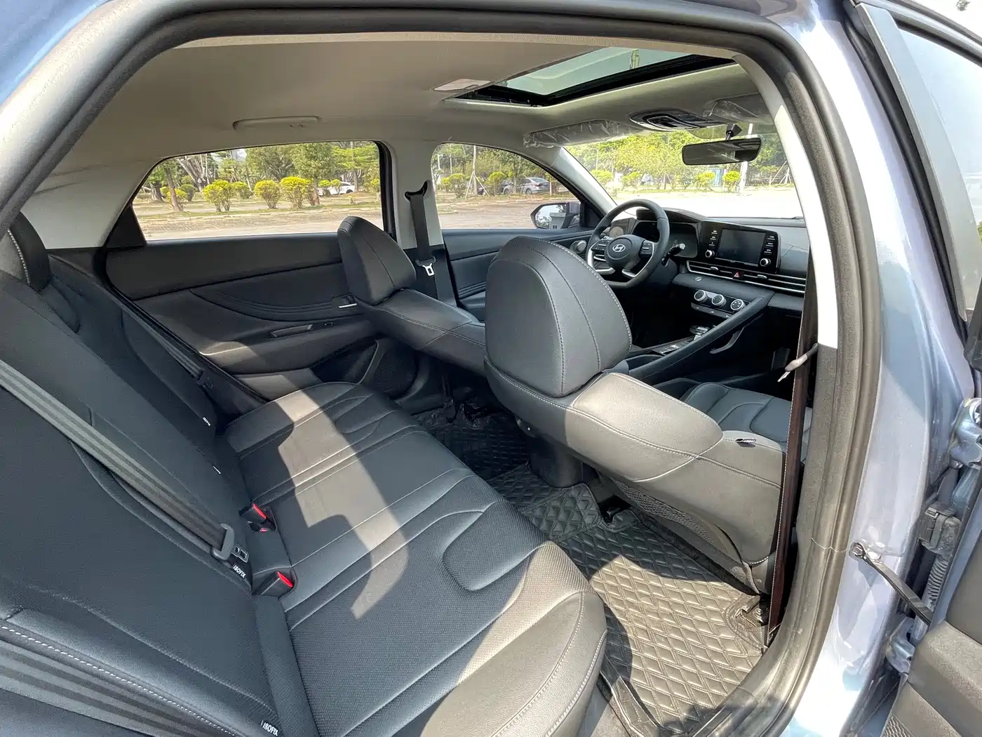 Hyundai Elantra 2023 1.5L CVT GLX Elite Edition фото 24