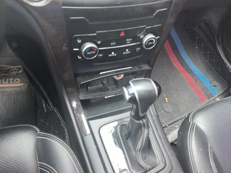 BAIC Huansu S6 2016 2017 1.5T CVT Delight