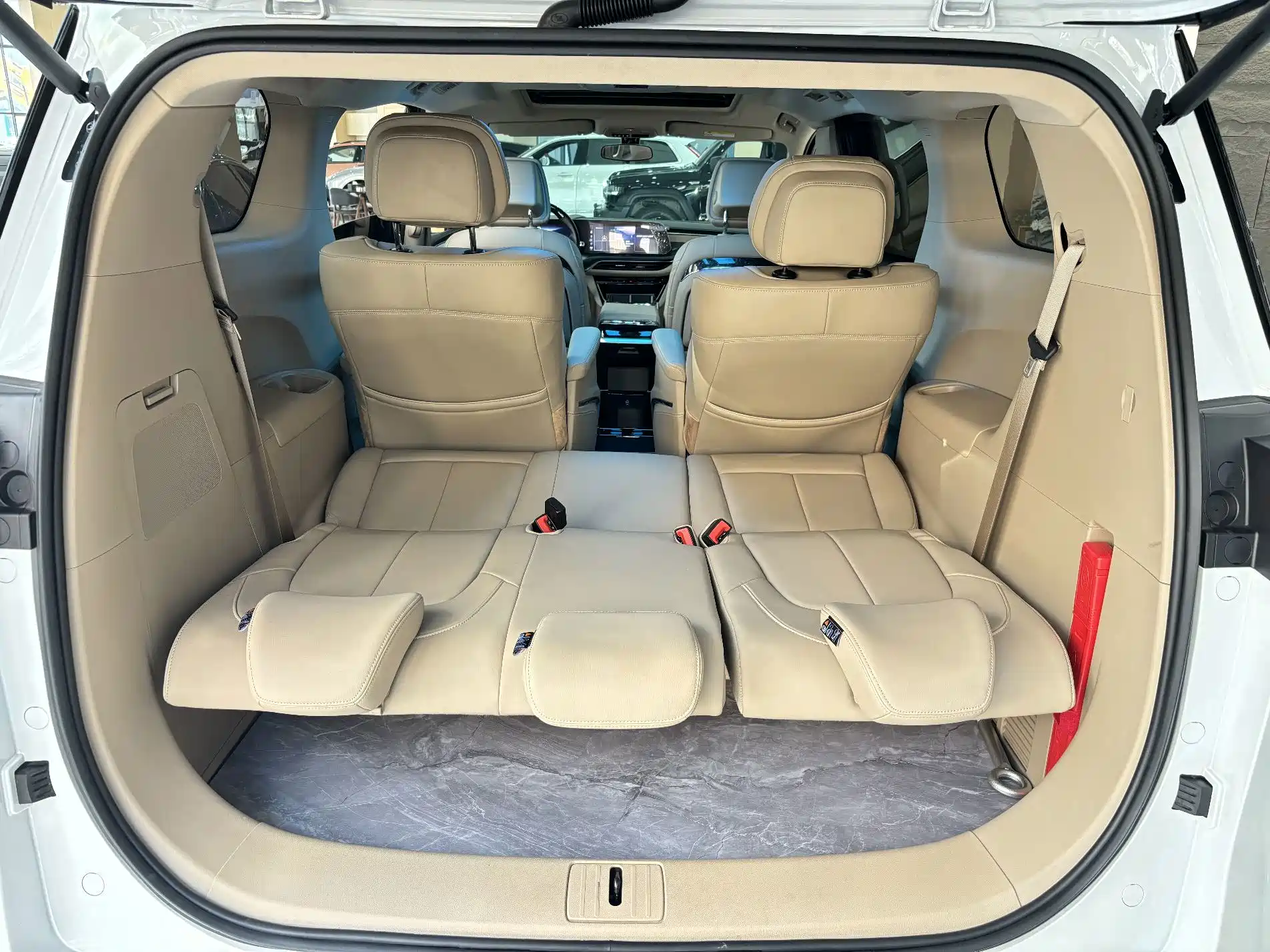 Фото 25 - Buick GL8