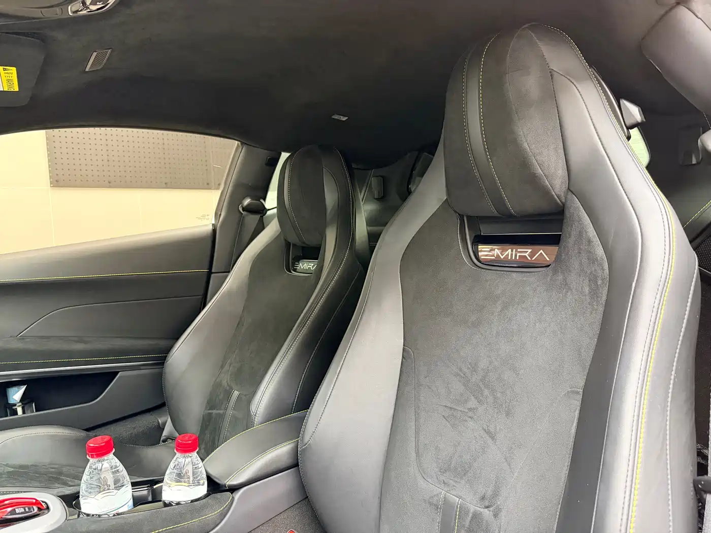 Lotus Cars EMIRA 2021 2.0T DCT First Edition фото 9
