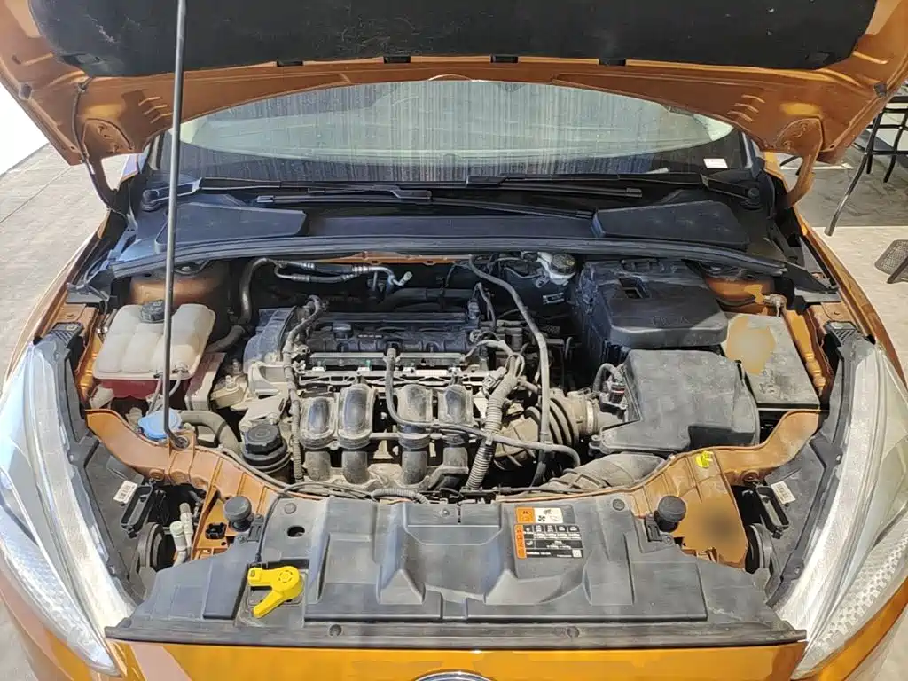 Фото 20 - Ford Focus