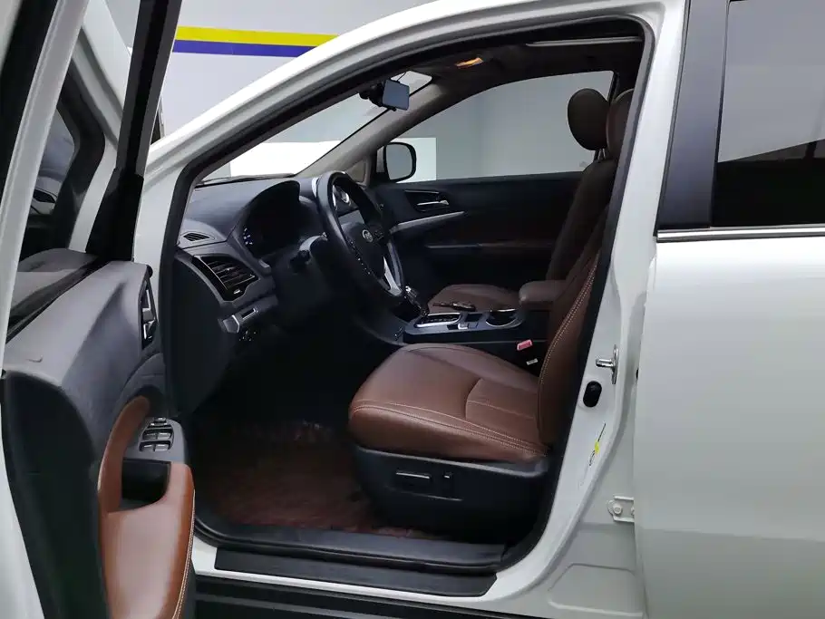 BYD S7 2016 2016 2.0T Automatic Premium Model