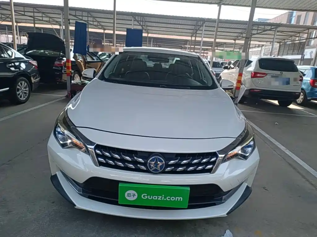 Venucia D60 2019 2019 1.6L XL CVT Smart Connect Elite Edition