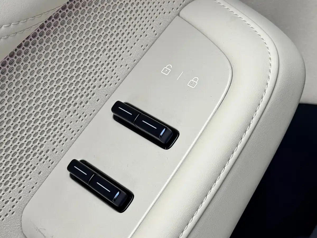 ZEEKR EXTREME KRYPTON 001