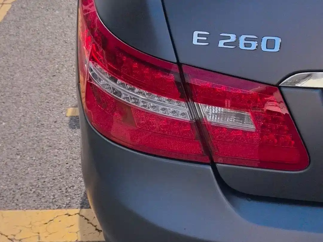 Mercedes-Benz E-Class (Import) 2012 E 200 CGI Coupe фото 5