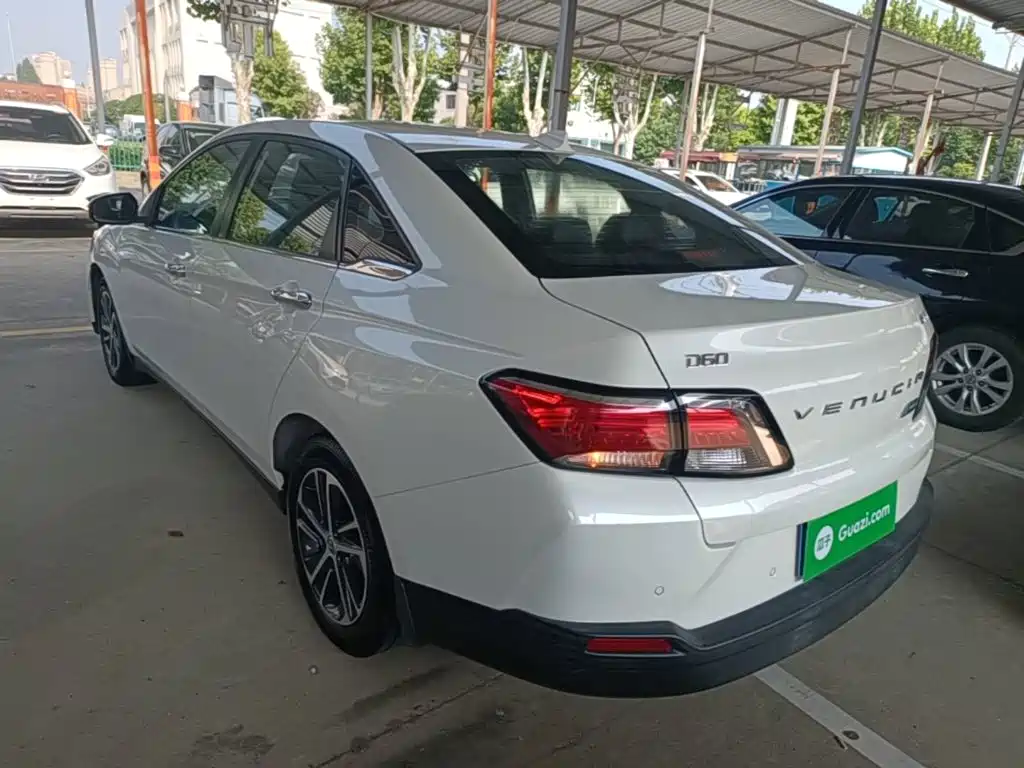 Venucia D60 2019 2019 1.6L XL CVT Smart Connect Elite Edition