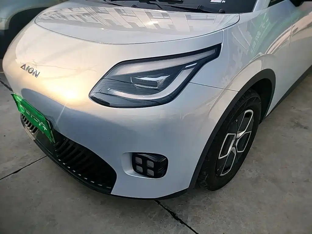Aion UT 2025 2025 Model 330 Starlight Edition