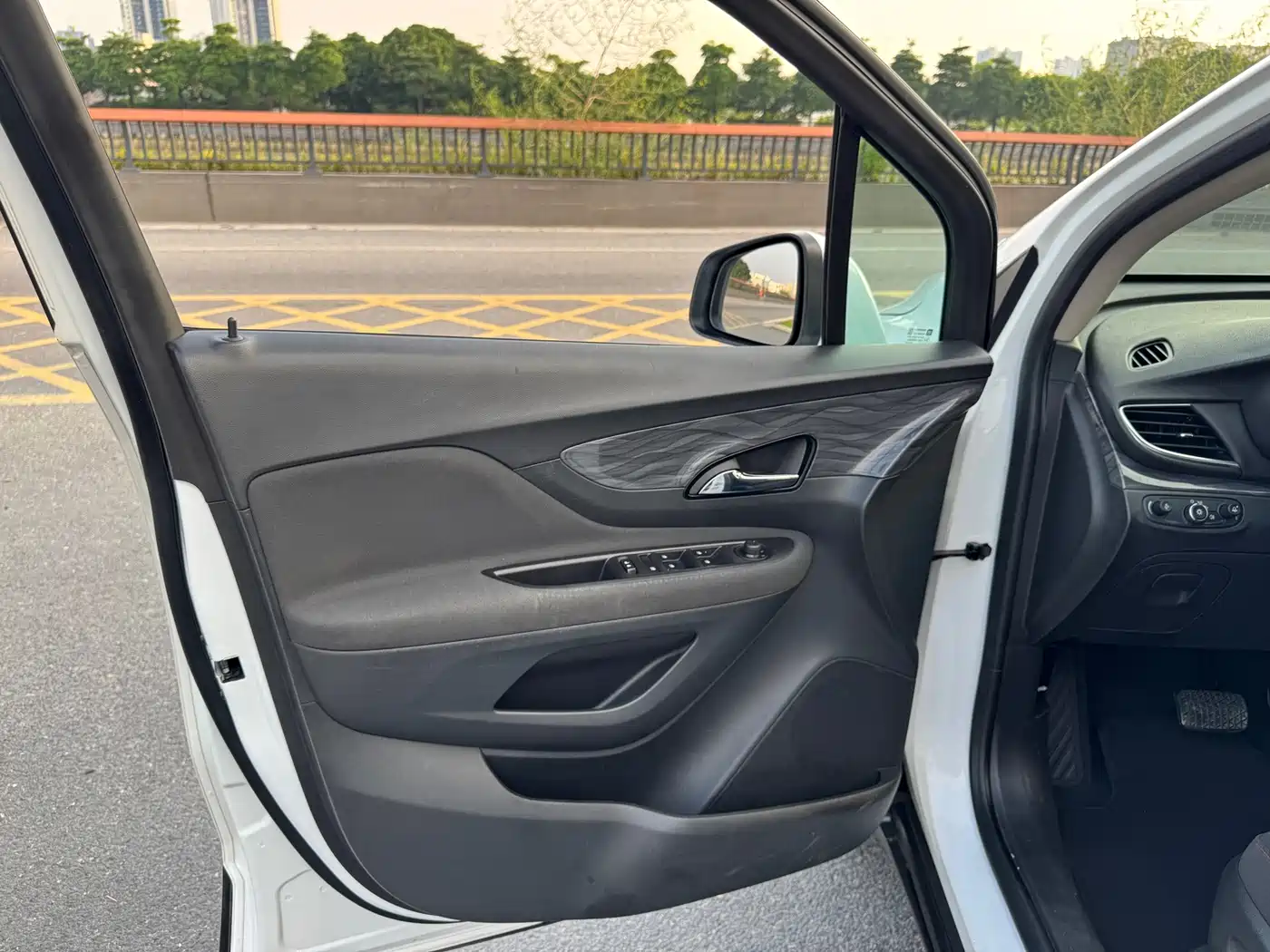 Photo 8 - Buick Encore