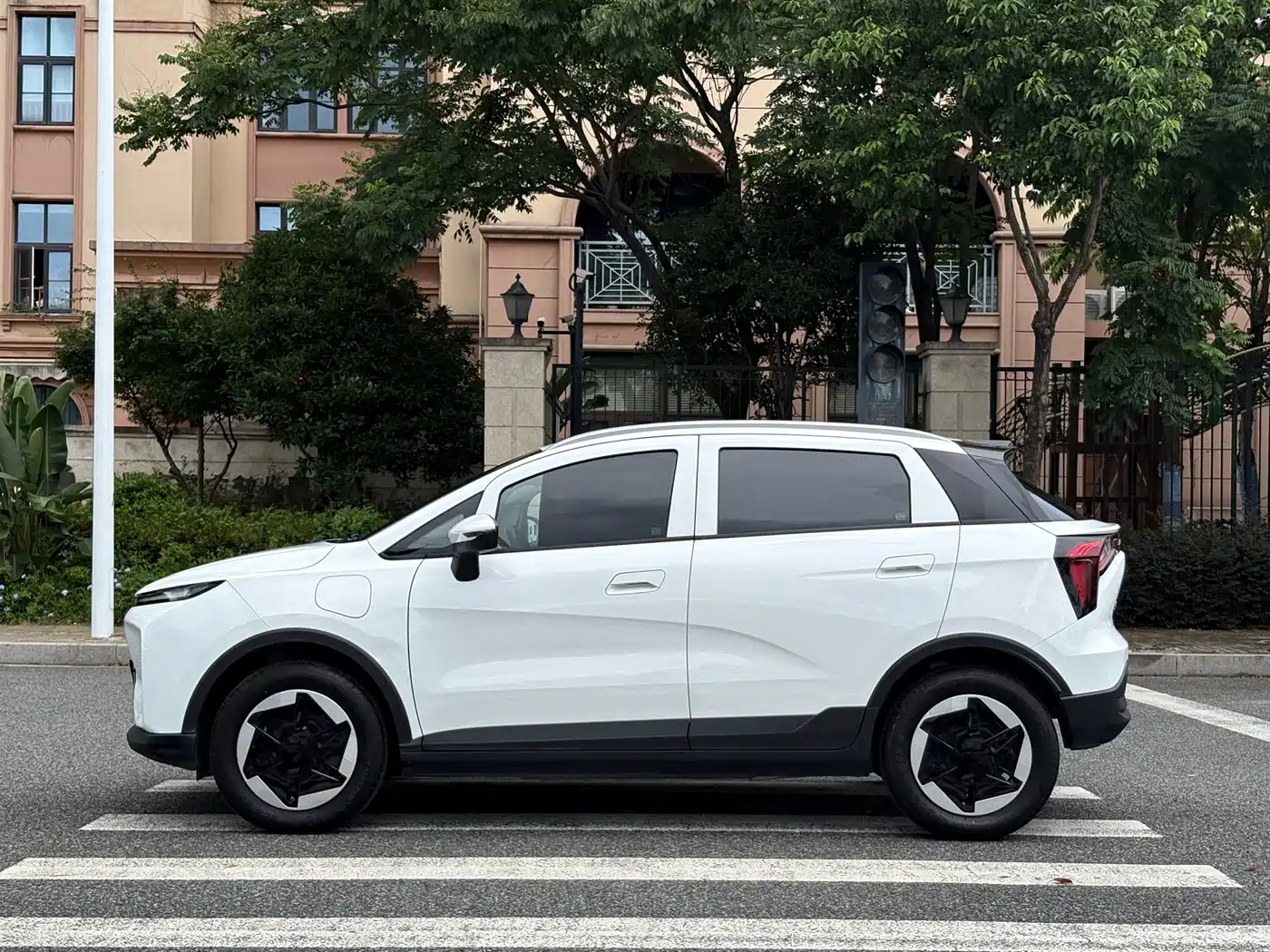 Geely Geometry E Firefly 2024 2024 Model 301km Starlight