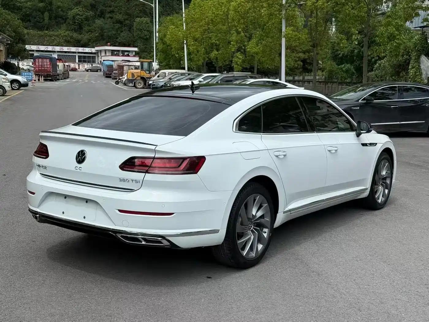Volkswagen FAW-Volkswagen CC 2024 380TSI Eye-catching Edition фото 9