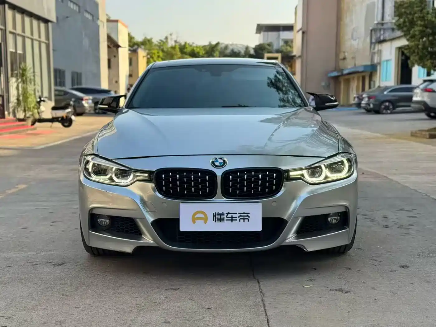 BMW 3 Series 2019 320Li M Sport Black Night Edition фото 2