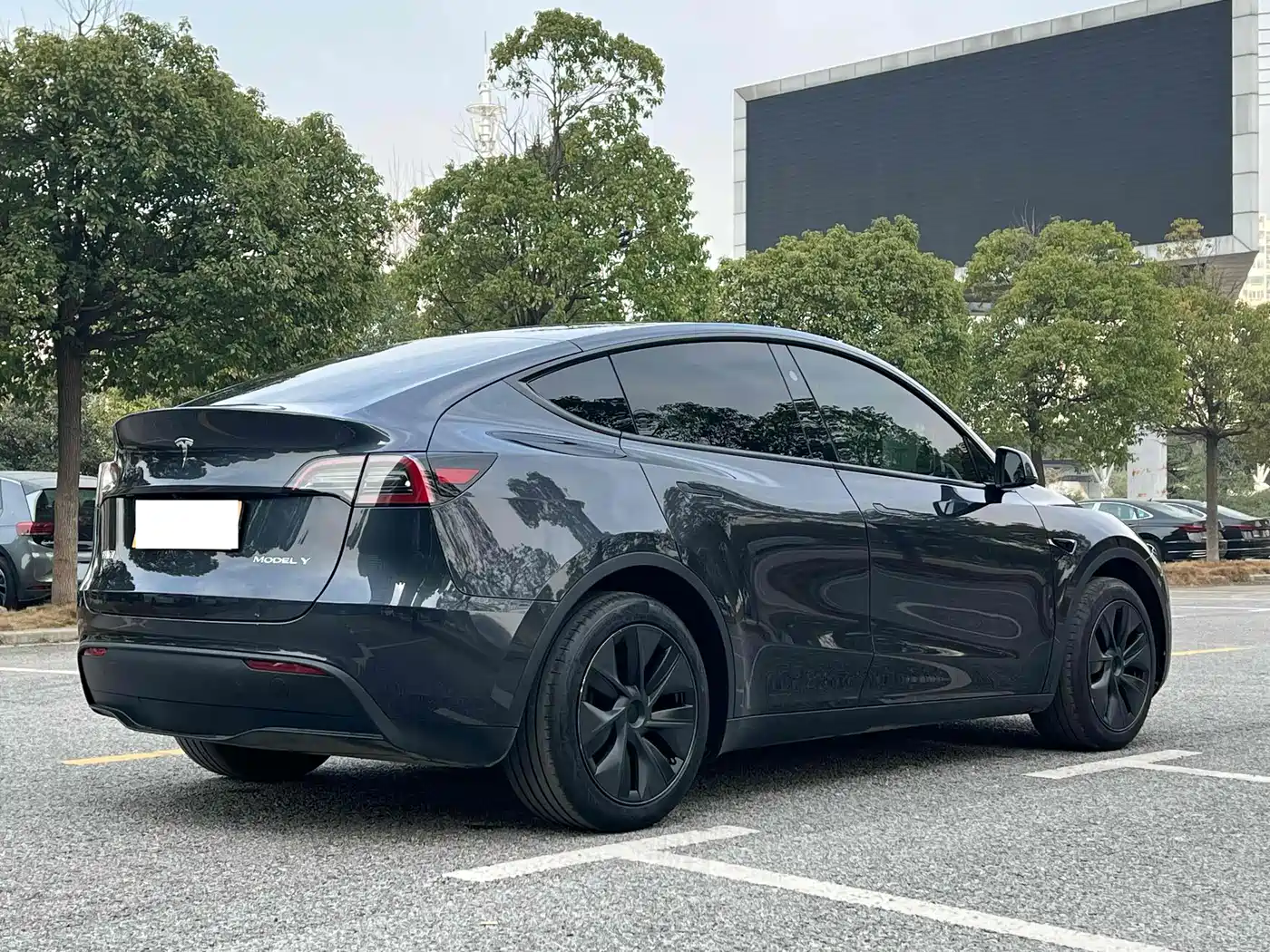 Фото 9 - Tesla Model Y