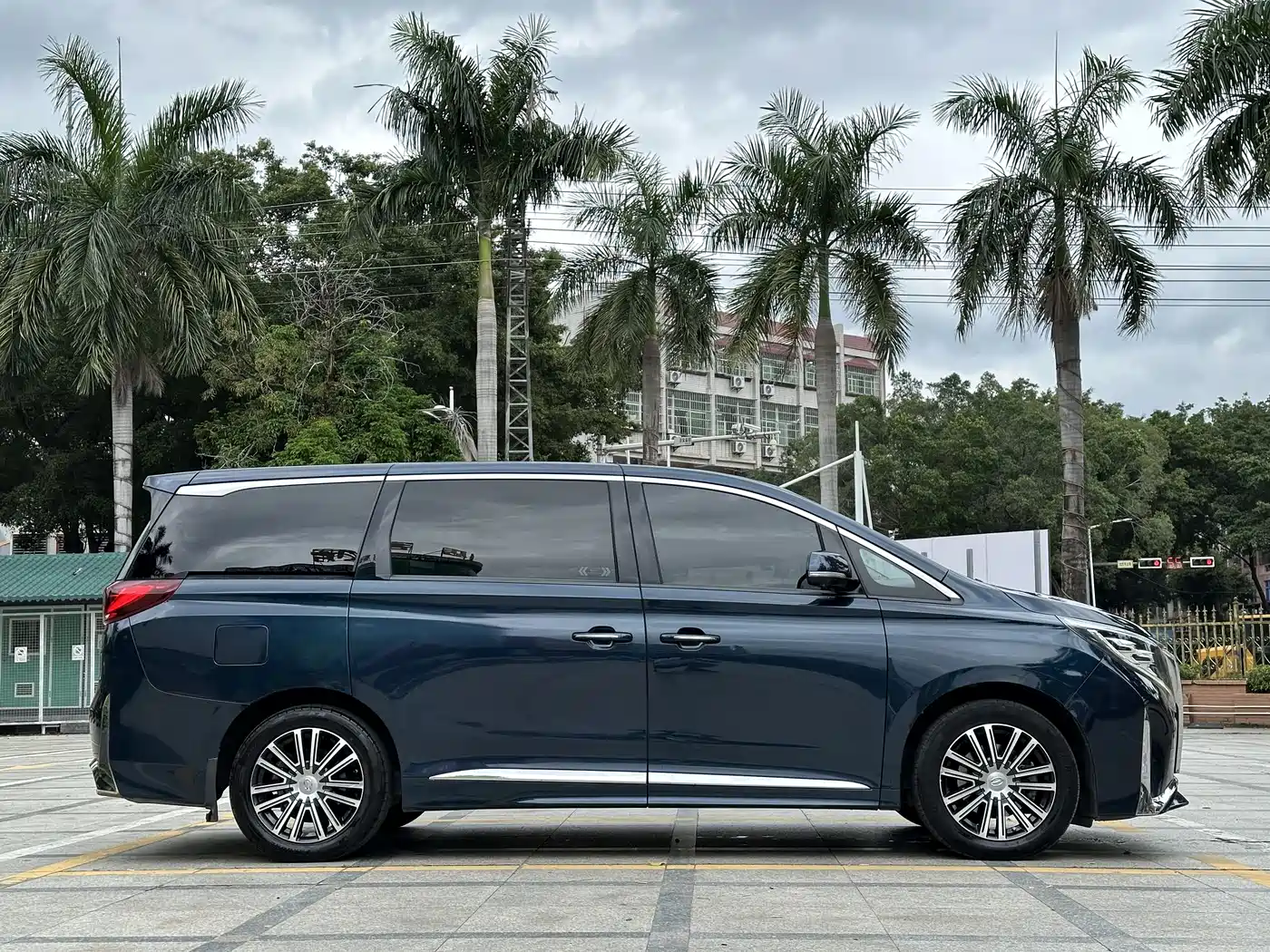 GAC Trumpchi Trumpchi M8 2021 Leading Show Series 390T Ultimate Edition фото 4