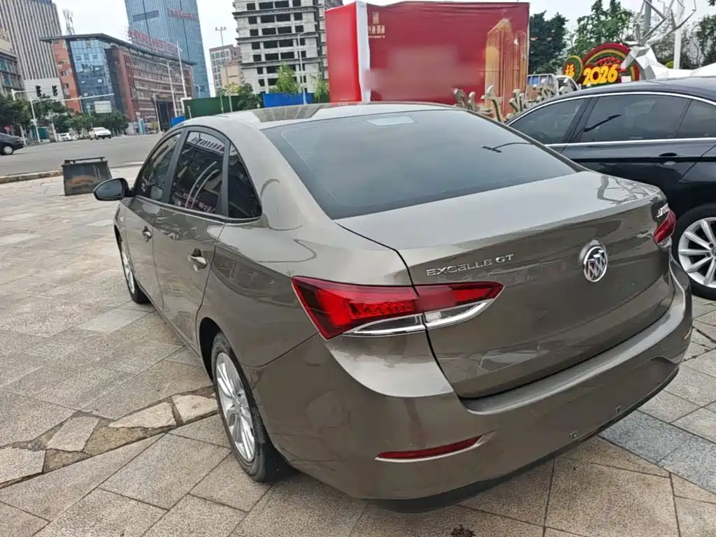 Фото 23 - Buick Excelle